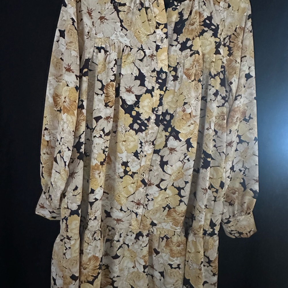Moodie Black and Cream Floral Dress